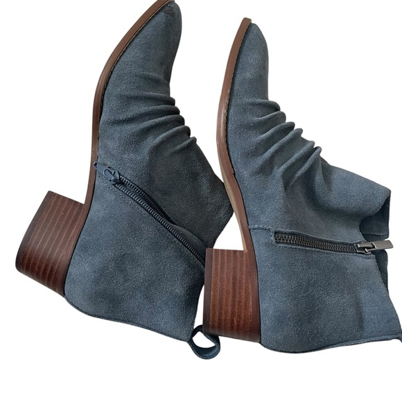 NWOT Women's Blue Suede Ankle Boots SOLE SOCIETY Size 7.5 - Picture 7 of 15